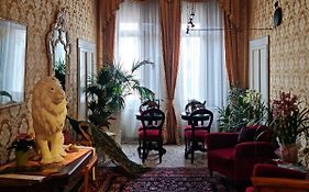 Luxury Suites In Venice-Friendly Venice Suites